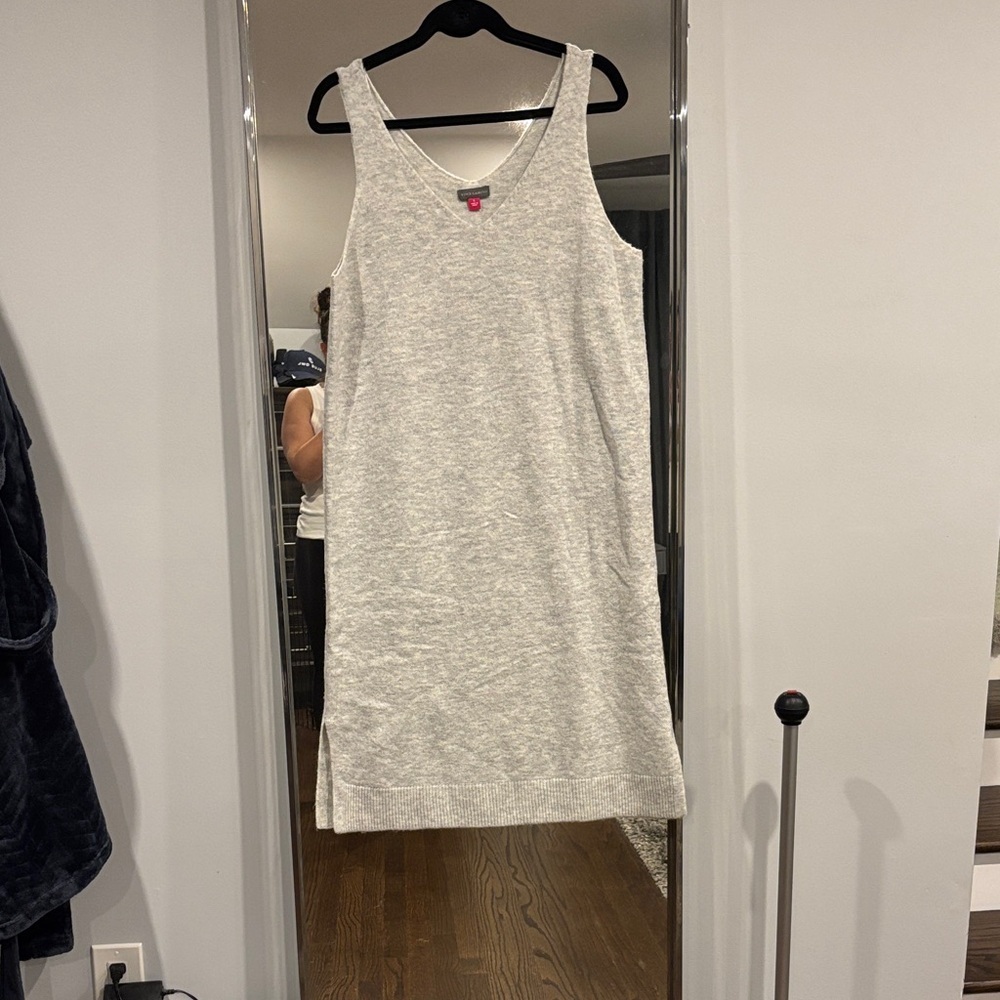 Vince Camuto Light Gray sweater Midi Dress sleeveless size large